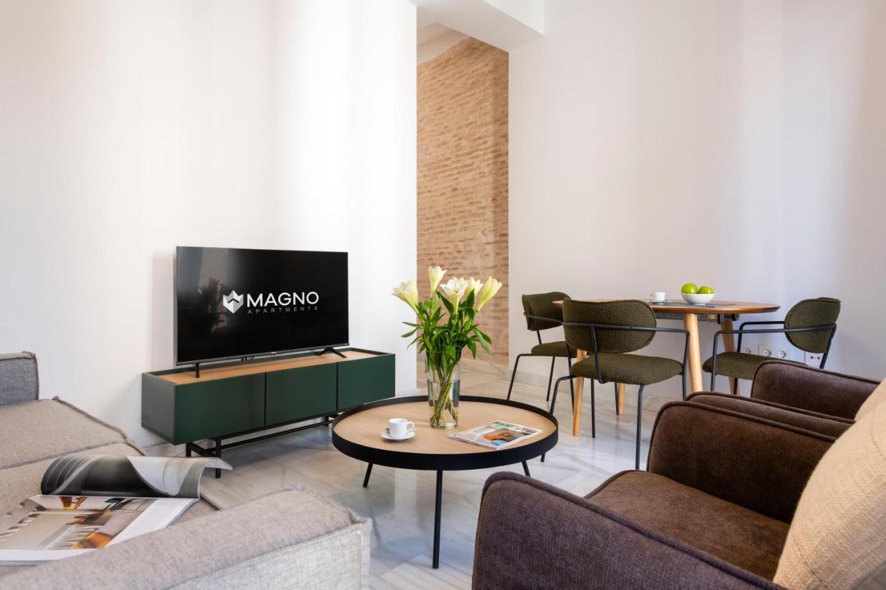 Magno Apartments San Gil - Shared Jacuzzi Séville Extérieur photo