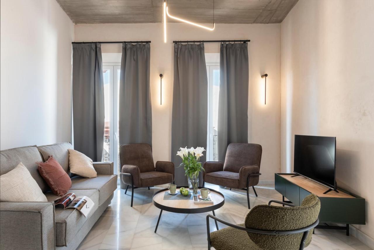Magno Apartments San Gil - Shared Jacuzzi Séville Extérieur photo